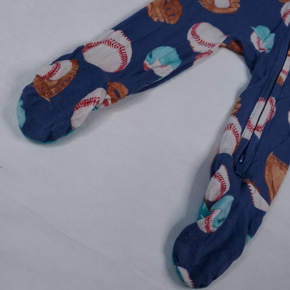Posh Peanut Baseball Footed Sleeper Pajamas Footie Bamboo 0-3 Months - Picture 4 of 11